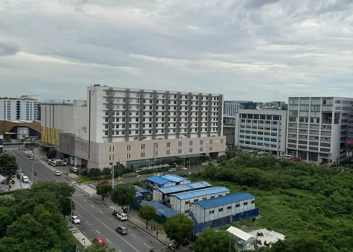 Staycation In Pasay Near Moa By Ros *