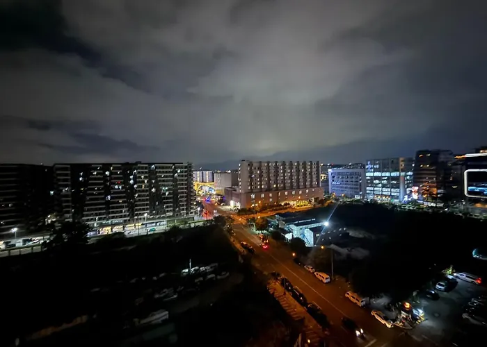 Staycation In Pasay Near Moa By Ros