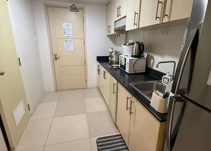 Staycation In Pasay Near Moa By Ros * マニラ市